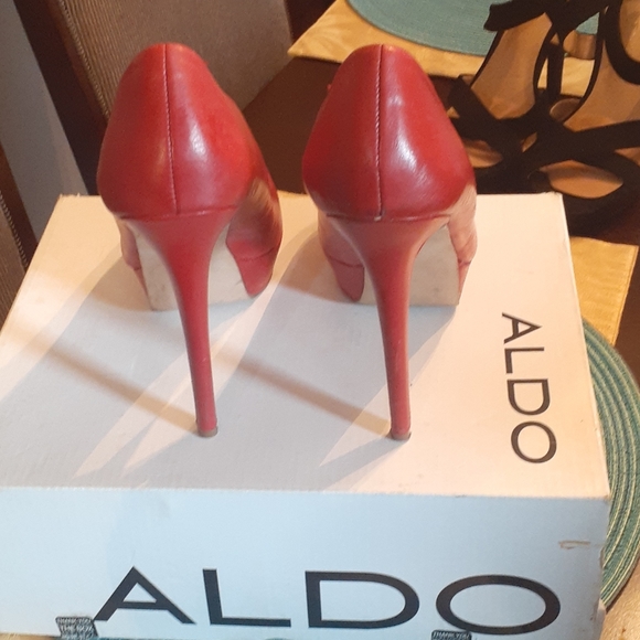 Red Pumps - Picture 2 of 3